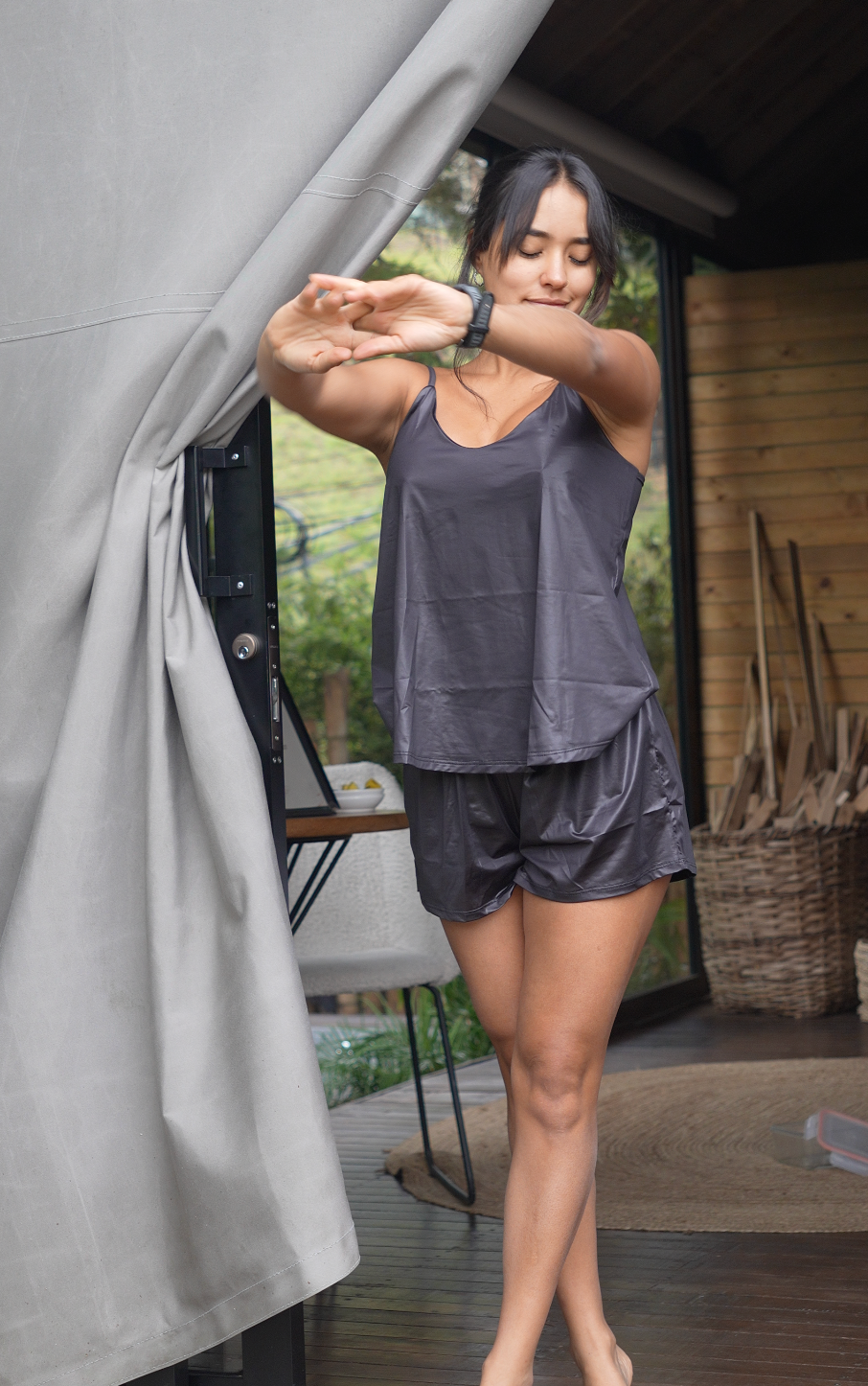 Conjunto Short Midnight Muse